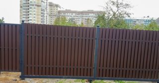 Купить распашные ворота из штакетника Рославль, цена от 2715 руб.