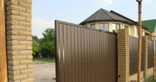 Купить откатные ворота из профнастила Рославль, цена от 1742 руб.